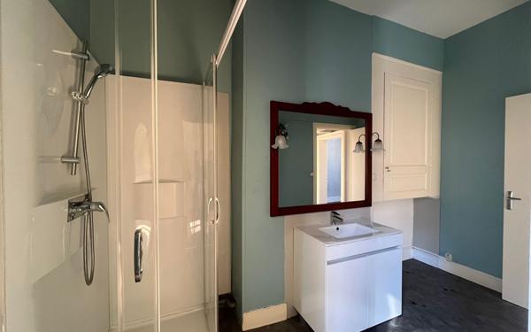 Appartement à louer    3 pièces •  Limoges