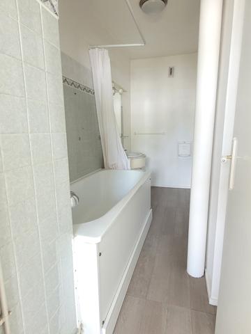 Appartement T2 bis de 58 m² PESSAC CAMPONAC avec terrasse de 33 m2 et parking - PESSAC CAMPONAC