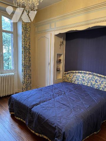 BOUGUENAIS les Couêts. Belle Demeure de 1903 avec annexes sur un Parc clos de 3 632 m².