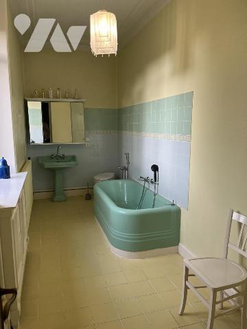 BOUGUENAIS les Couêts. Belle Demeure de 1903 avec annexes sur un Parc clos de 3 632 m².