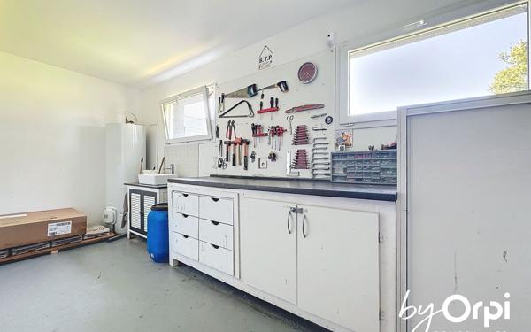 Maison à vendre    5 pièces • 128 m2 Moureuille