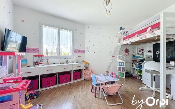 Maison à vendre    5 pièces • 128 m2 Moureuille