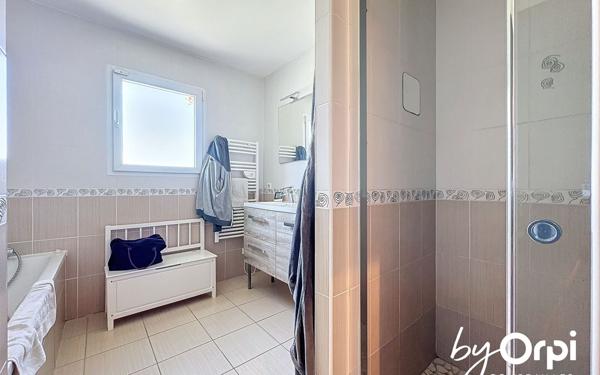 Maison à vendre    5 pièces • 128 m2 Moureuille