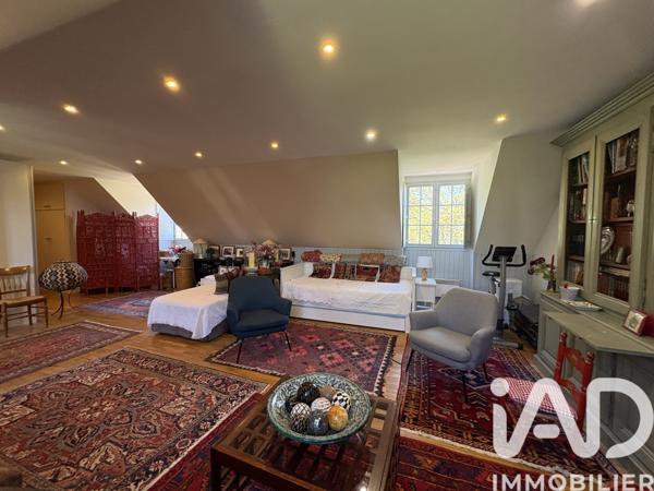 Maison à vendre 8 pièces 199 m² Saint-Fargeau-Ponthierry
