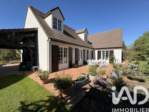 Maison à vendre 8 pièces 199 m² Saint-Fargeau-Ponthierry