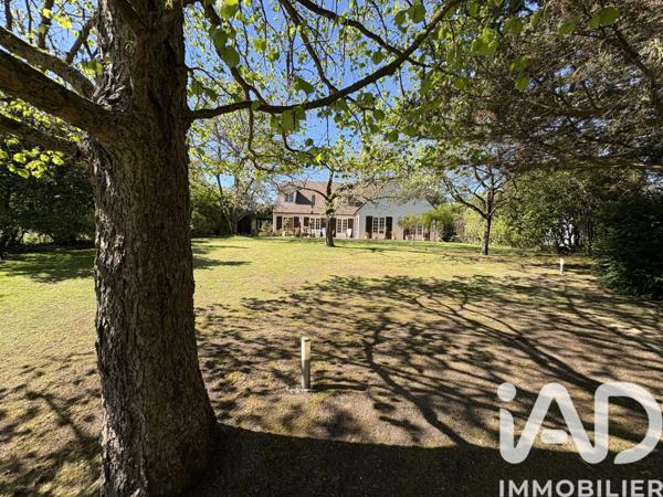 Maison à vendre 8 pièces 199 m² Saint-Fargeau-Ponthierry
