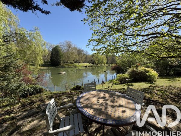 Maison à vendre 8 pièces 199 m² Saint-Fargeau-Ponthierry