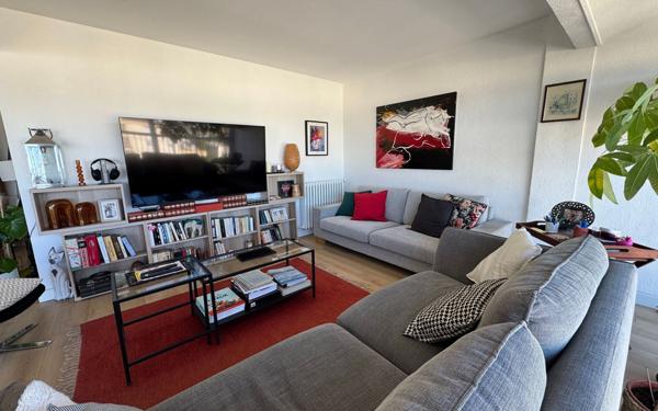 Appartement à vendre    5 pièces • 97,74 m2 Sète