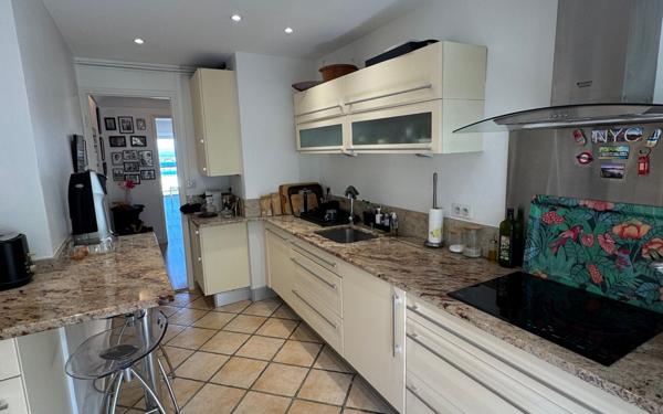 Appartement à vendre    5 pièces • 97,74 m2 Sète