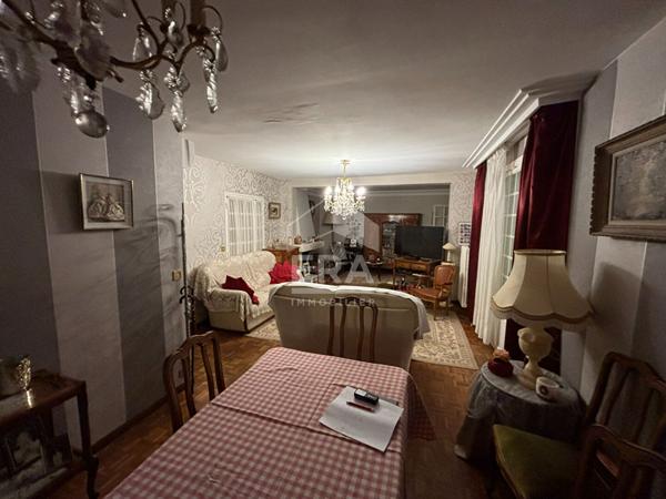 PAVILLON  DE PLAIN PIED ELEVE SUR SOUS-SOL QUARTIER PIERRE ET MARIE CURIE CHATEAUROUX