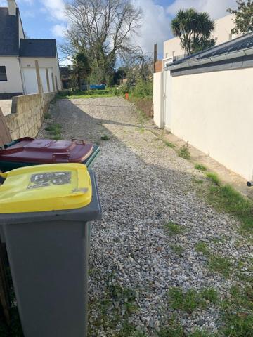 A VENDRE LE RELECQ KERHUON MAISON 66 M2 - JARDIN 460 M2 -