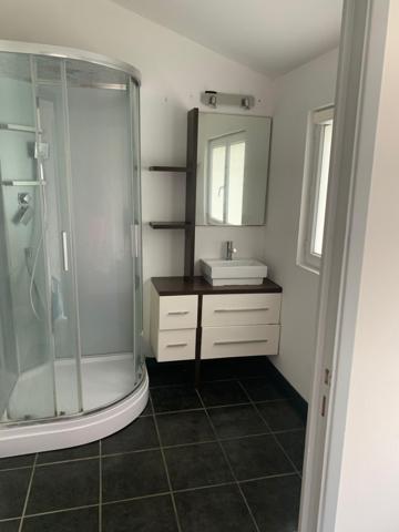 A VENDRE LE RELECQ KERHUON MAISON 66 M2 - JARDIN 460 M2 -