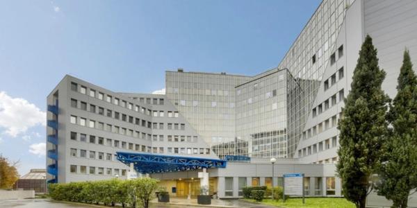 10 places de parking Colombes