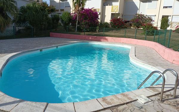 Appartement à vendre    2 pièces • 61,95 m2 Le Gosier