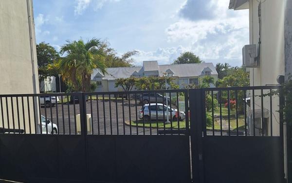 Appartement à vendre    2 pièces • 61,95 m2 Le Gosier