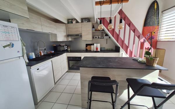 Appartement à vendre    2 pièces • 61,95 m2 Le Gosier