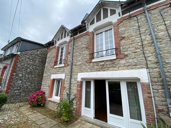 A LOUER - Maison meublée Dinan Centre 4 chambres 146m2 - AXE - DINAN - RENNES