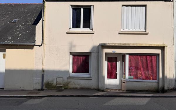 Maison à vendre    5 pièces • 103,04 m2 Rostrenen