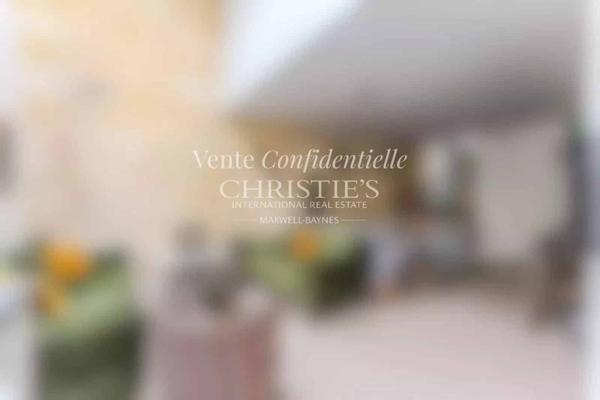 IMMEUBLE EN PIERRE DE TAILLE AVEC COMMERCE ET APPARTEMENT – BORDEAUX CENTRE