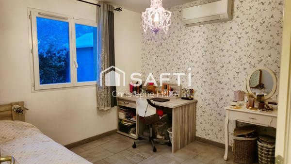 Maison T8 individuelle de 185m², avec 5 chambres, possibilité 6, vivable de plain-pied.