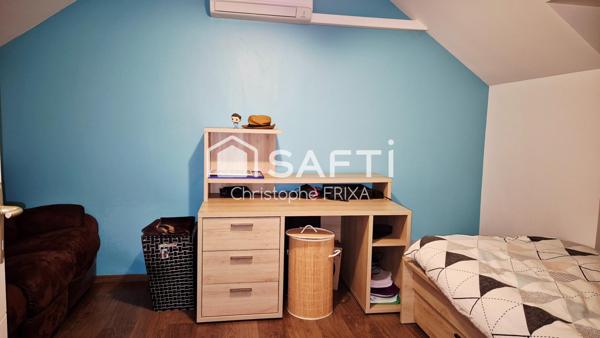 Maison T8 individuelle de 185m², avec 5 chambres, possibilité 6, vivable de plain-pied.