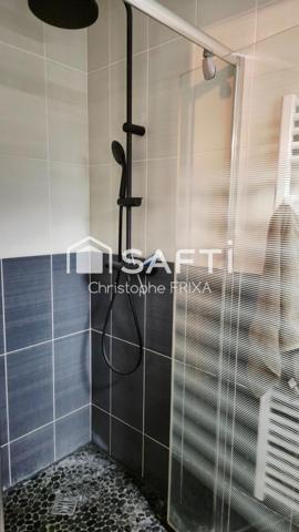 Maison T8 individuelle de 185m², avec 5 chambres, possibilité 6, vivable de plain-pied.