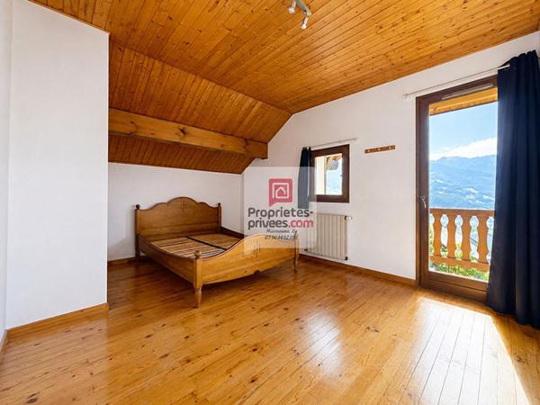 Maison Ugine 8 pièces 195 m2