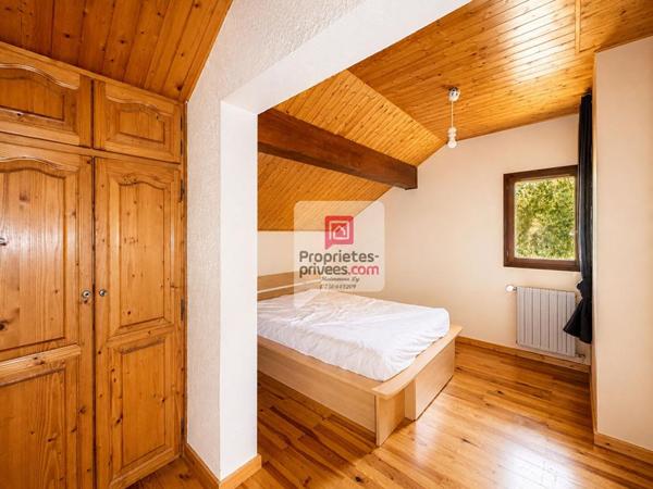 Maison Ugine 8 pièces 195 m2