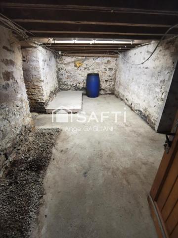 Maison 4 chambres à fort potentiel sur grand terrain à l’entrée de Cossé-Le-Viivien