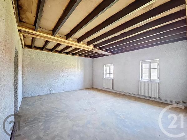 Maison à vendre  8 pièces - 408,60 m 2   MOZAC  - 63
