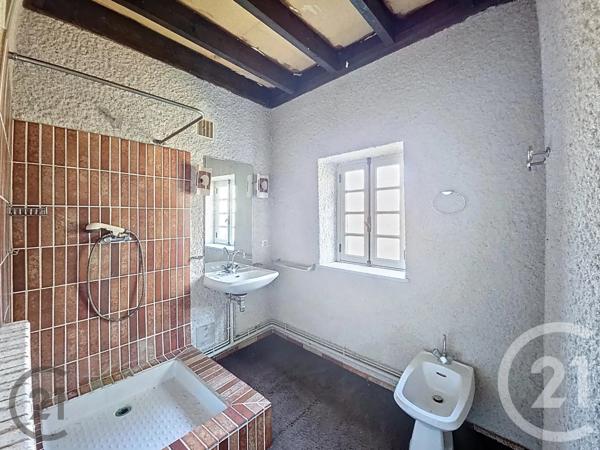 Maison à vendre  8 pièces - 408,60 m 2   MOZAC  - 63