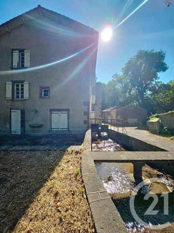 Maison à vendre  8 pièces - 408,60 m 2   MOZAC  - 63