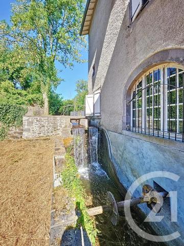 Maison à vendre  8 pièces - 408,60 m 2   MOZAC  - 63