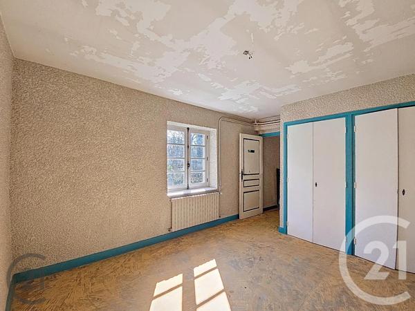 Maison à vendre  8 pièces - 408,60 m 2   MOZAC  - 63