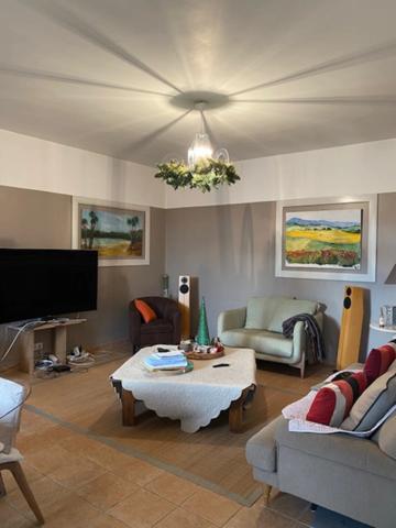 Dpt Haute Garonne (31), à vendre REVEL maison P8