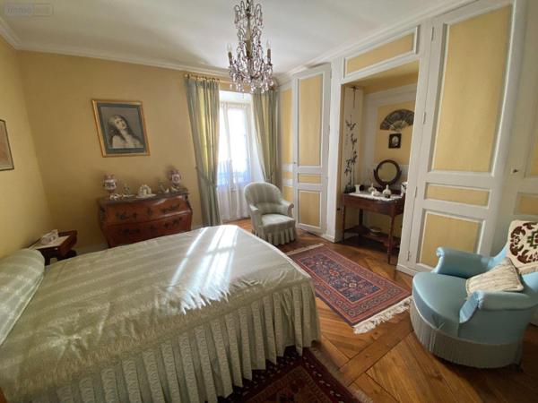 Maison de maître à vendre à Gallardon dans l'Eure-et-Loir (28320), ref : 376