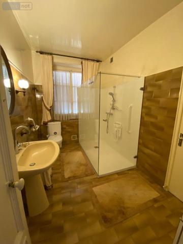 Maison de maître à vendre à Gallardon dans l'Eure-et-Loir (28320), ref : 376