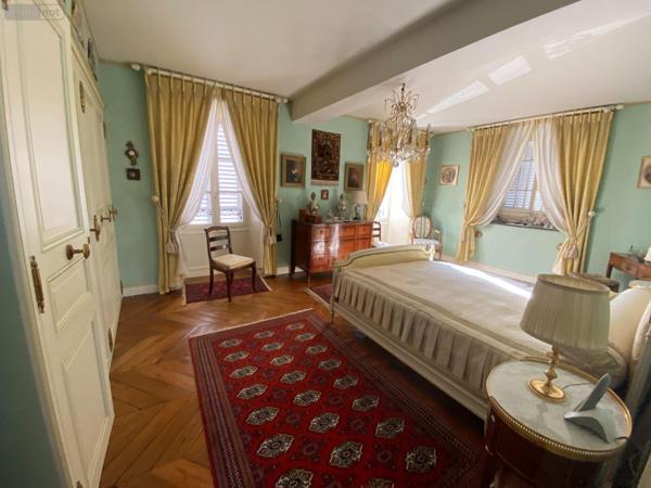 Maison de maître à vendre à Gallardon dans l'Eure-et-Loir (28320), ref : 376