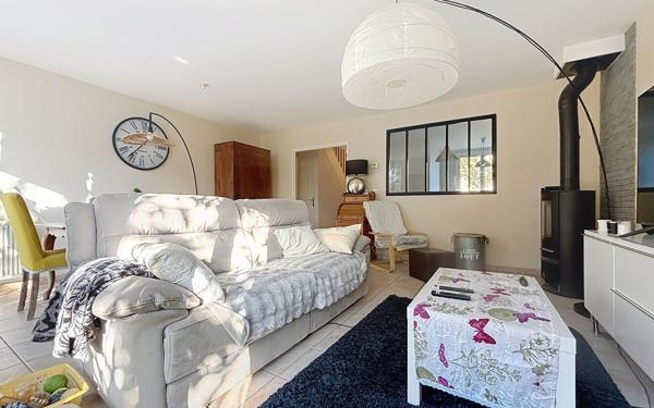 Maison à vendre    6 pièces •  La Ville-aux-Dames