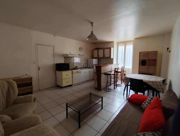 À vendre – Murs commerciaux libres - Bar Restaurant - avec appartement de fonction – secteur Redon (10 min)