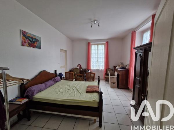 Maison à vendre 10 pièces 190 m² Sainte-Soulle