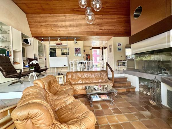 Villemomble- Maison 5P/4ch- 147m2+ Sous-Sol- Jardin Paysager 425m2