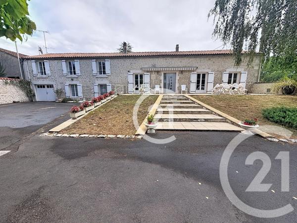 Maison à vendre  4 pièces - 124 m 2   JARNAC  - 16