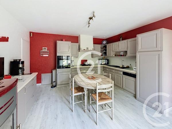 Maison à vendre  4 pièces - 124 m 2   JARNAC  - 16