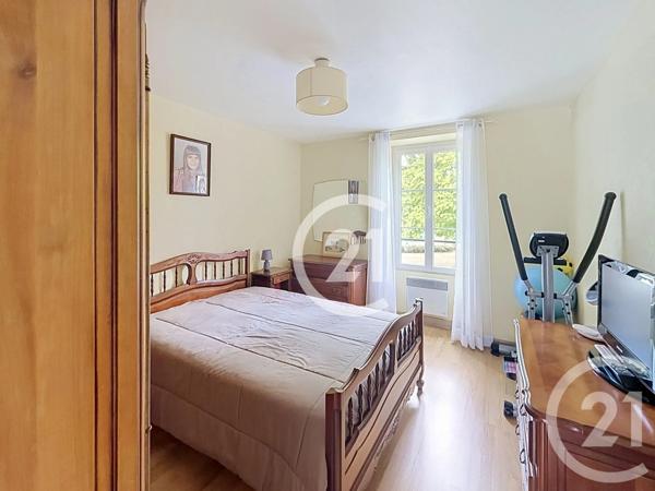 Maison à vendre  4 pièces - 124 m 2   JARNAC  - 16