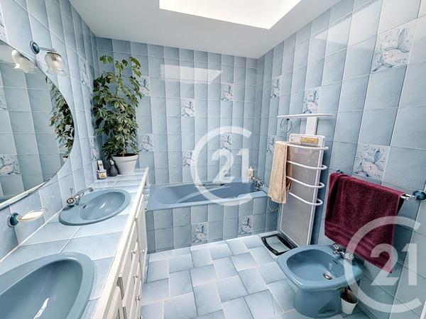 Maison à vendre  4 pièces - 124 m 2   JARNAC  - 16