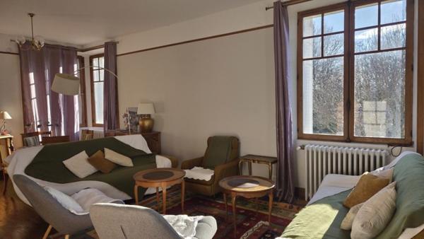 Maison à vendre |  Uzerche |  10 pièces | 300 m²