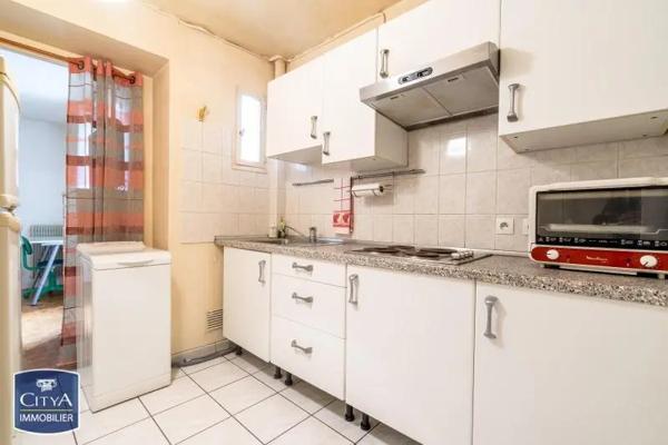 Appartement à louer 1 pièce 27.1m²