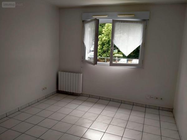Appartement à louer à Nantes en Loire-Atlantique (44300), ref : 44028-L161