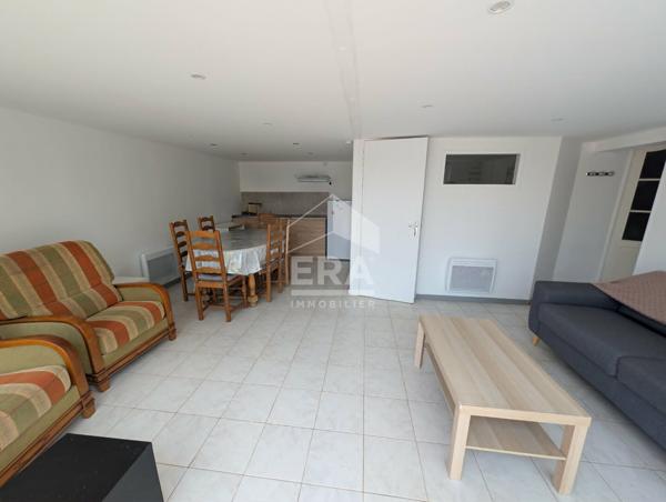 Maison individuelle avec studio indépendant vendre à Montpon-Ménestérol en Dordogne - 6 pièces, 141 m²  avec appartement indépendant de 43,9 m²